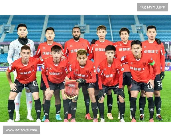 成都蓉城更衣室动荡与主教练团队沟通问题影响争冠稳定性 成都蓉城更衣室动荡与主教练团队沟通问题影响争冠稳定性